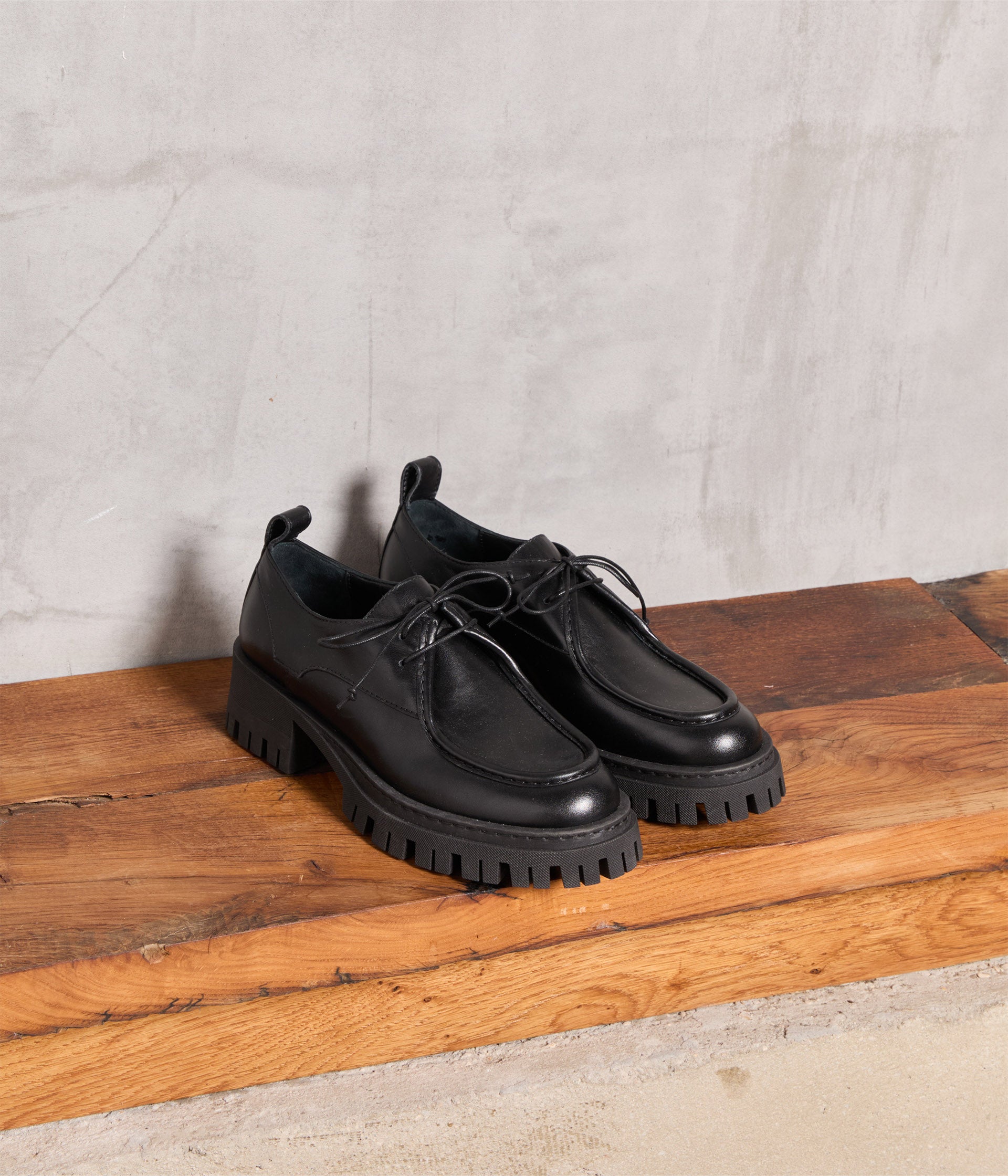 Derbies noirs crantes Gaby