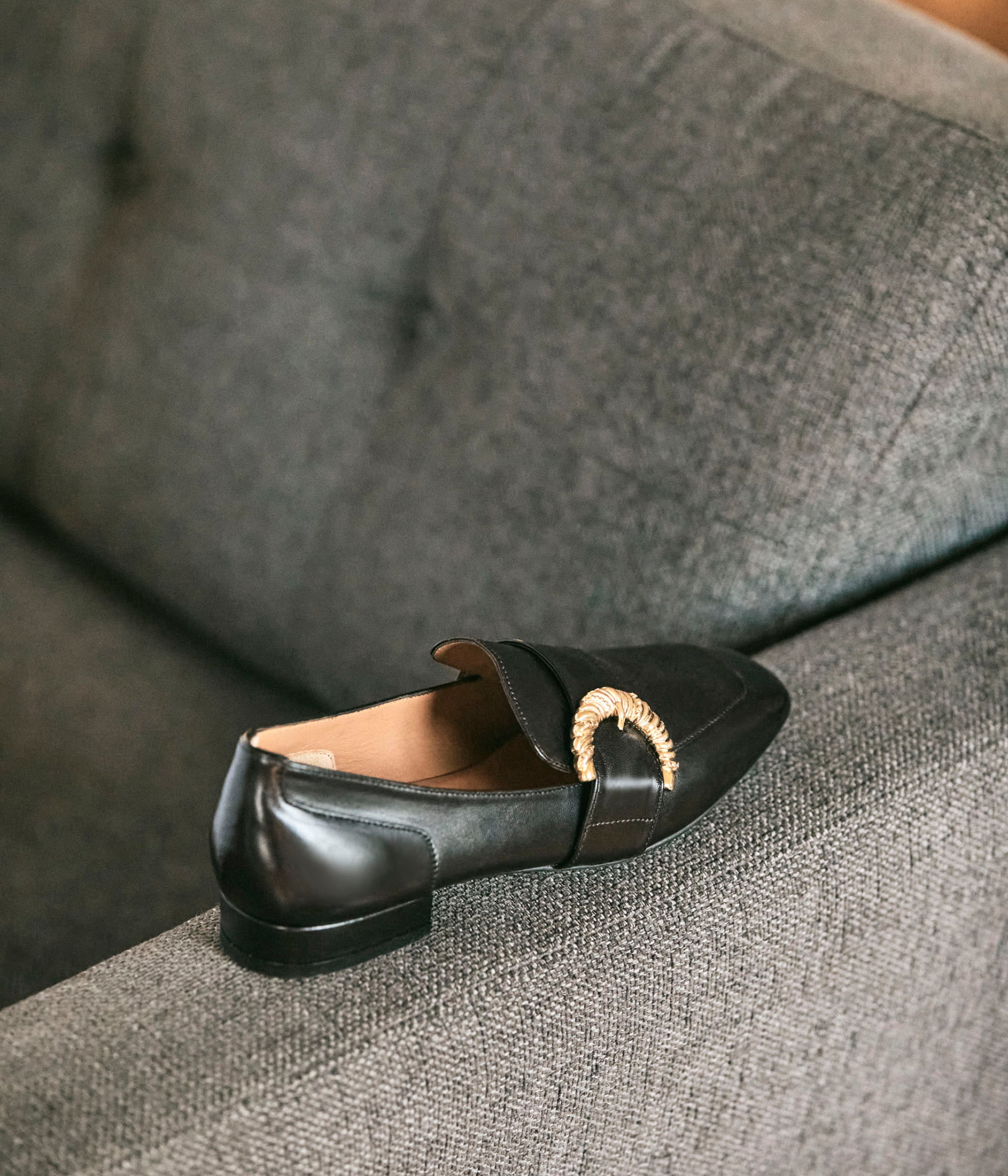 Mocassin femme avec boucle new arrivals