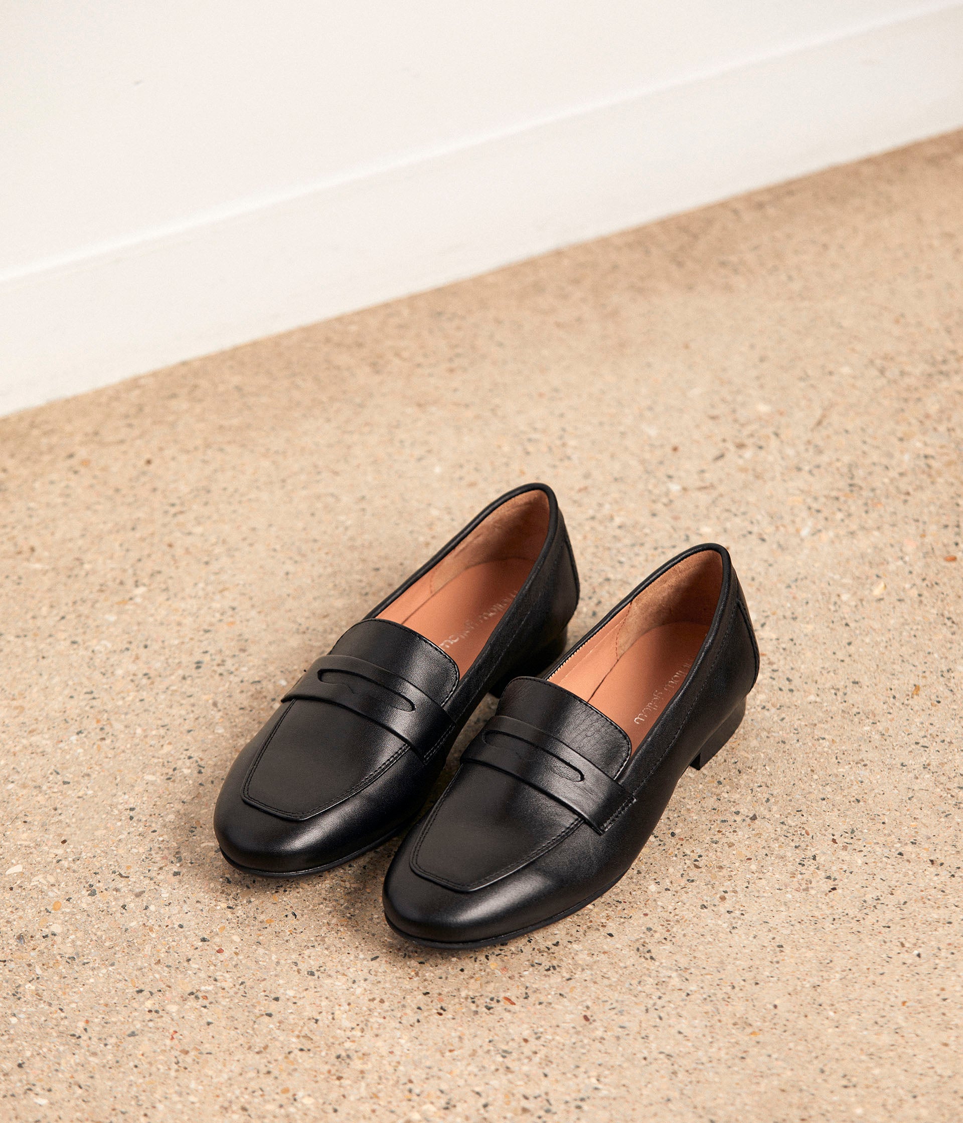 Mocassins cuir noir Jackie Derbies Mocassins Femme Mellow Yellow