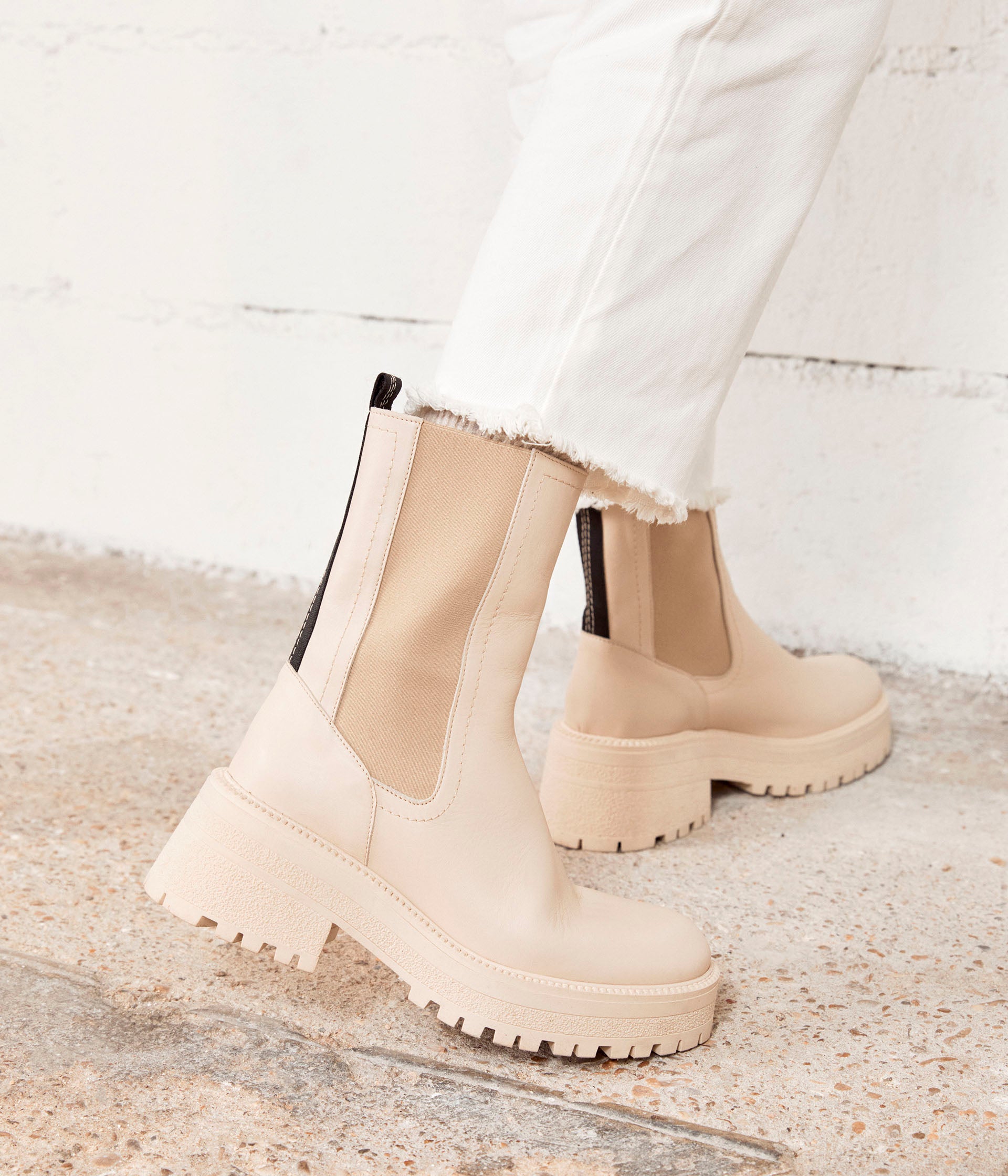 Boots cuir hot sale beige femme