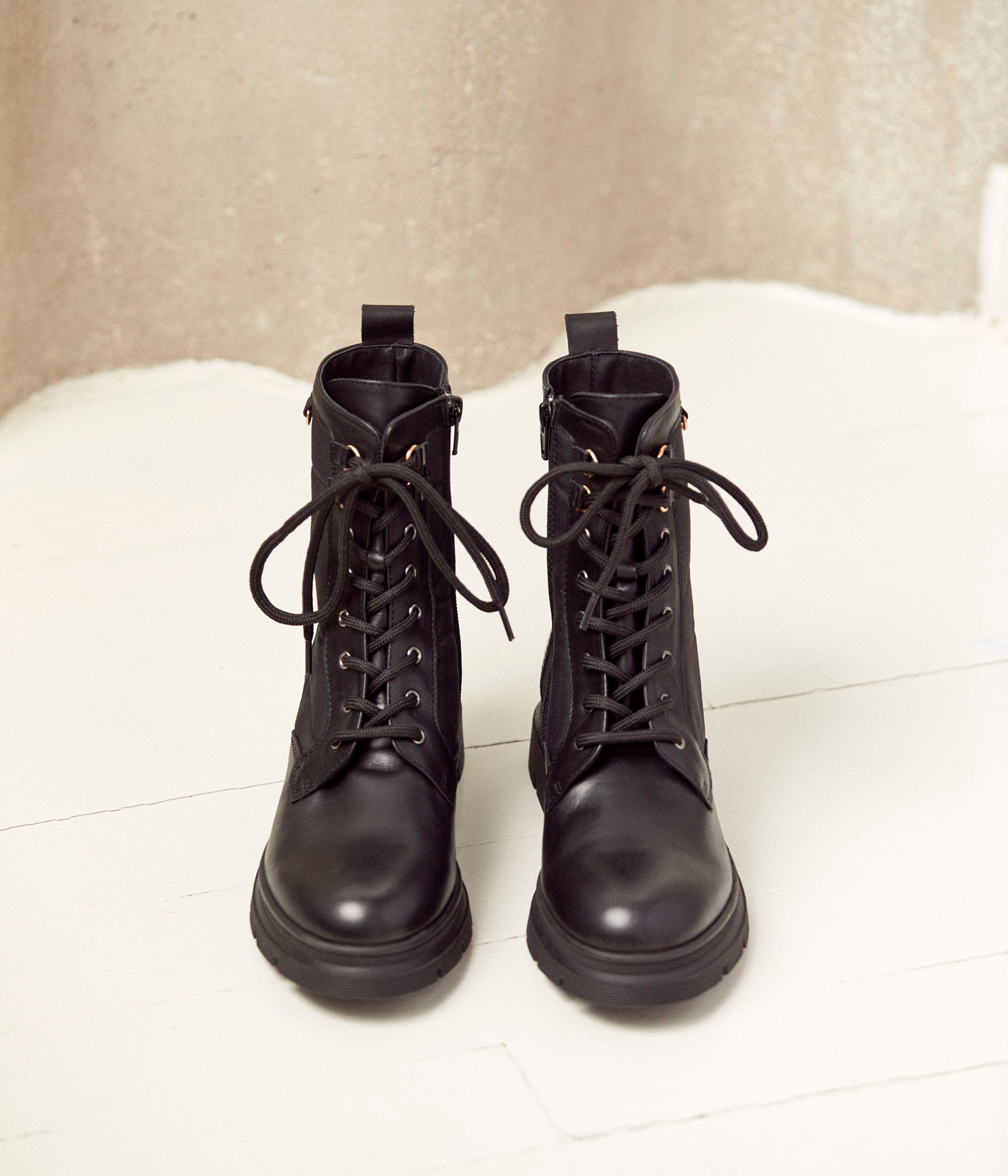 Bottines fines à lacets clearance