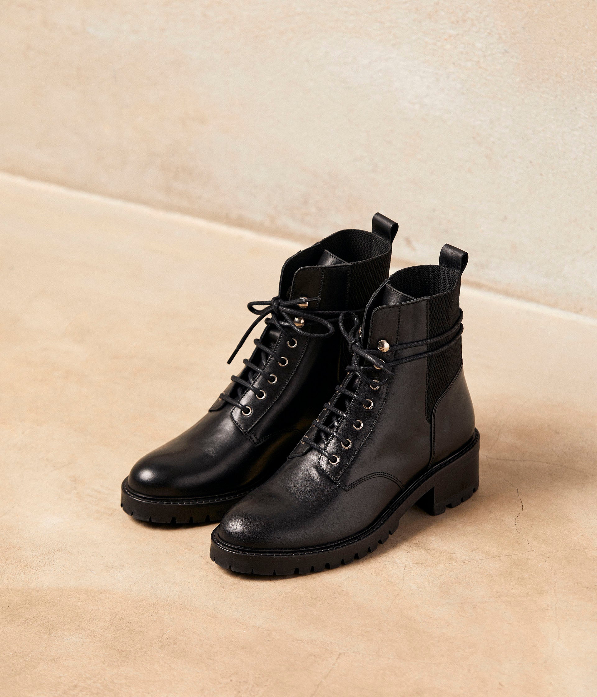 Bottine new arrivals lacet cuir