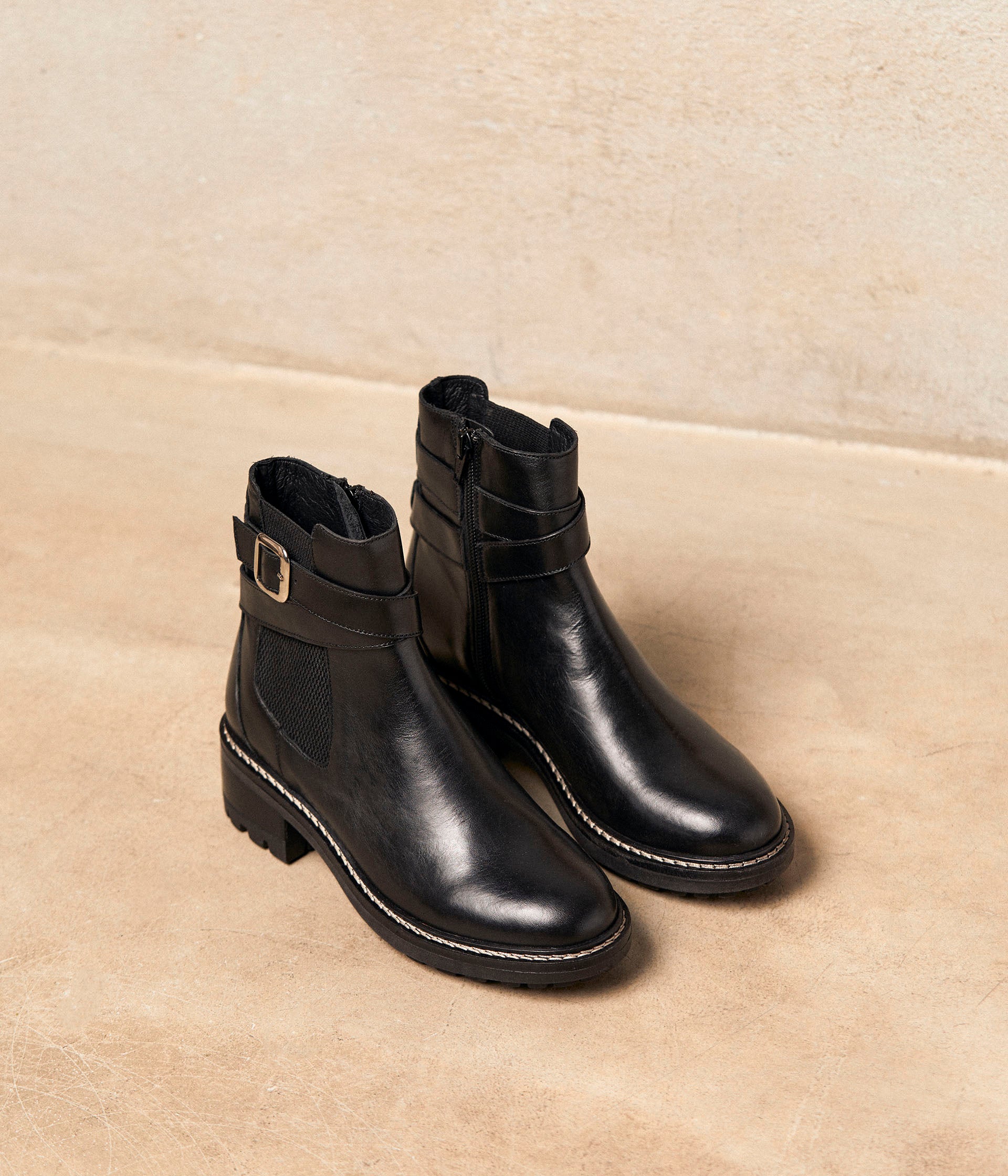 Bottines cuir discount noir cloutées