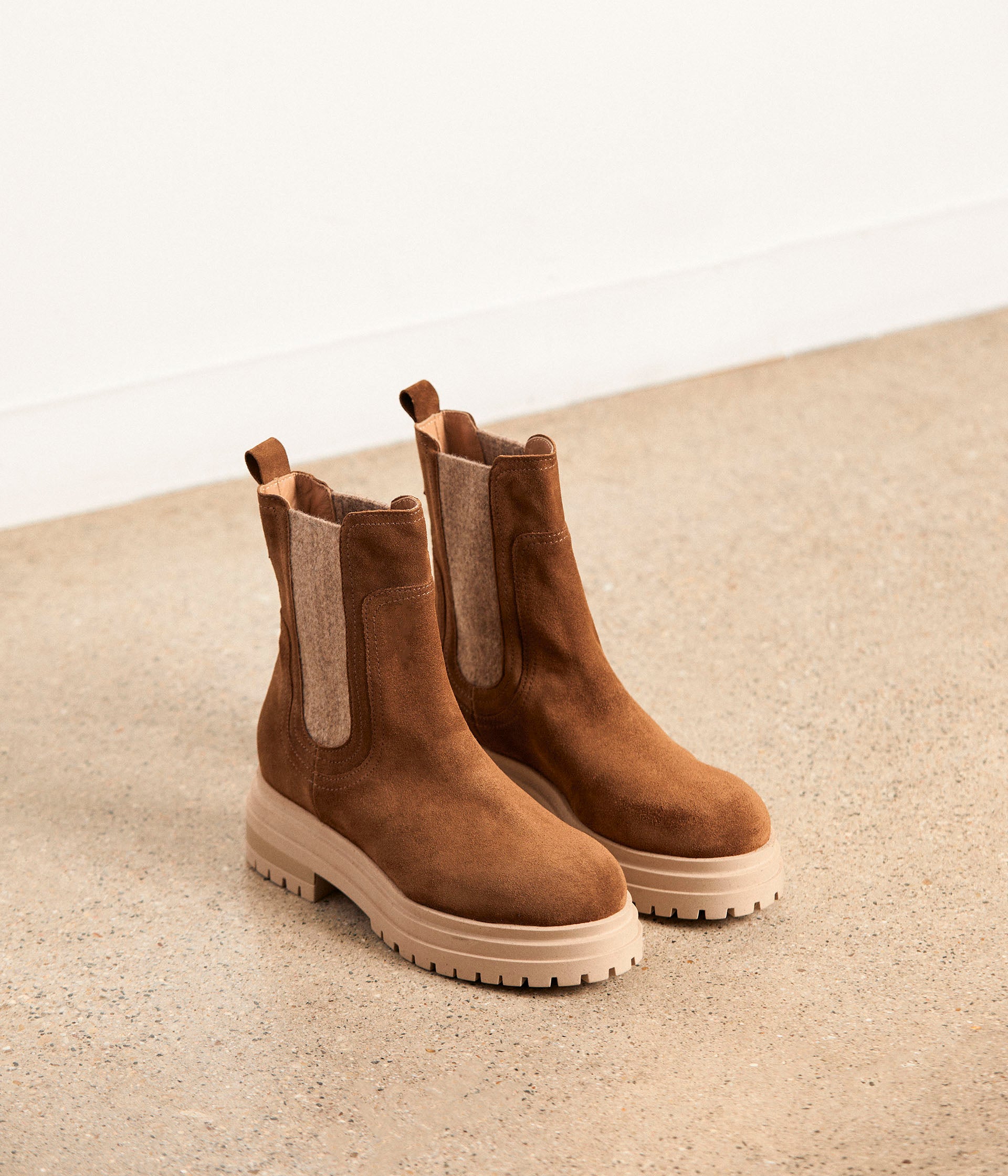 Mellow yellow cheap boots