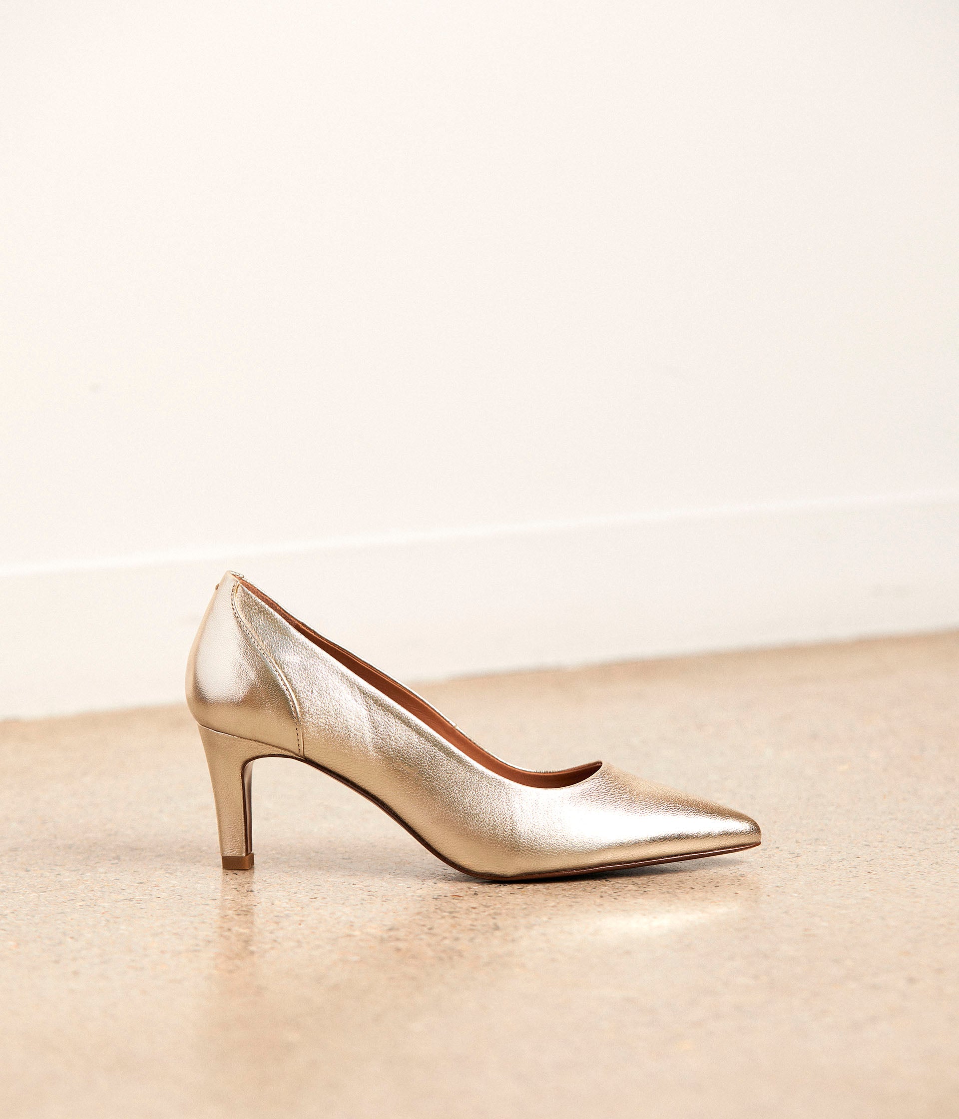 Escarpins dorés cuir shop