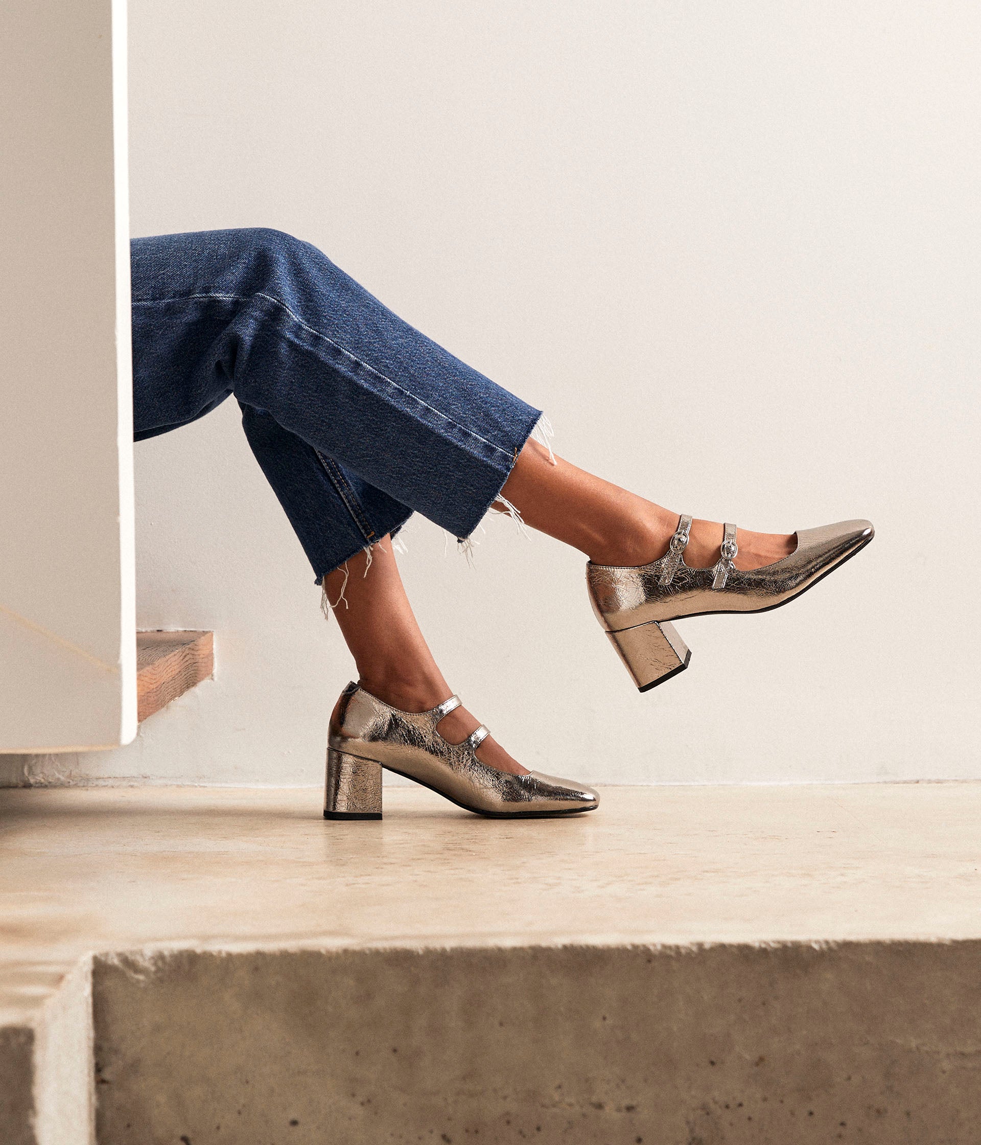 Chaussures argentées sale