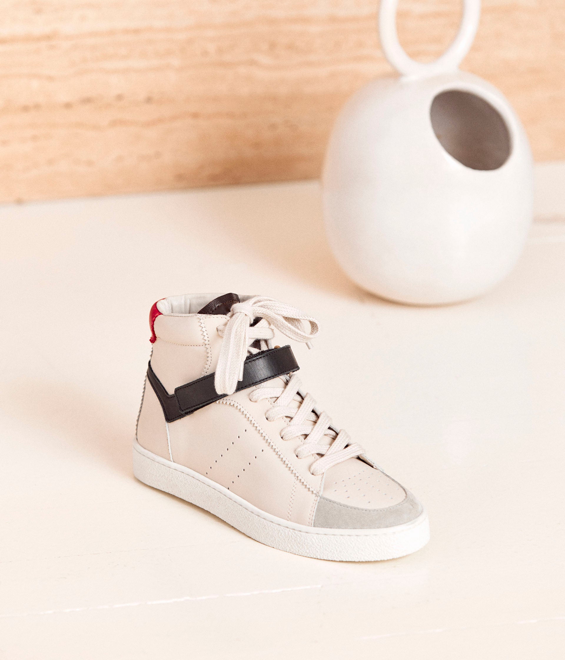 Mellow yellow sneakers on sale