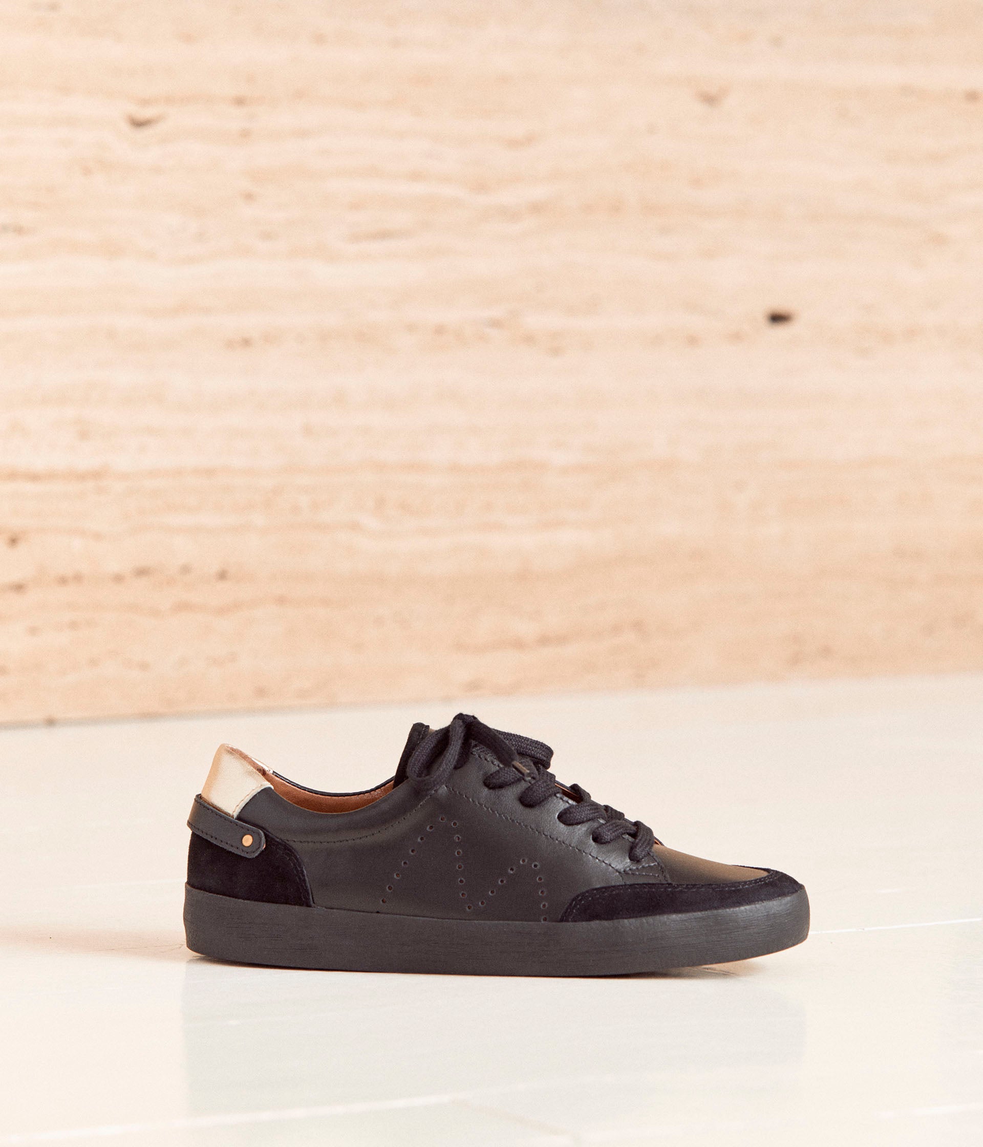 Mellow yellow sneakers sales