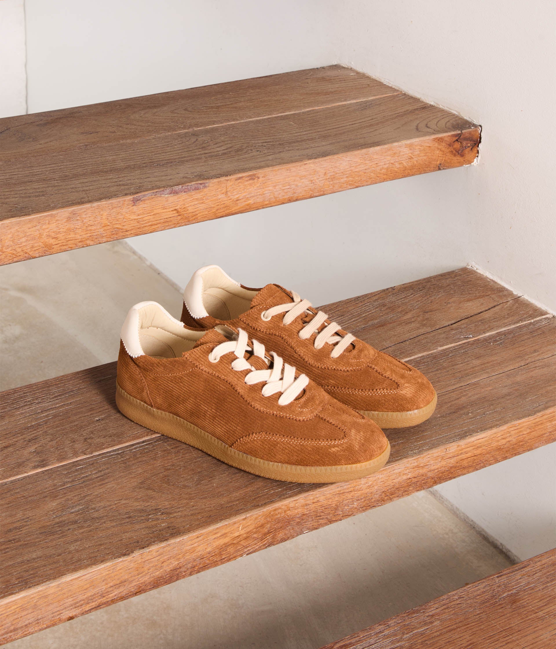 Baskets velours camel Simon