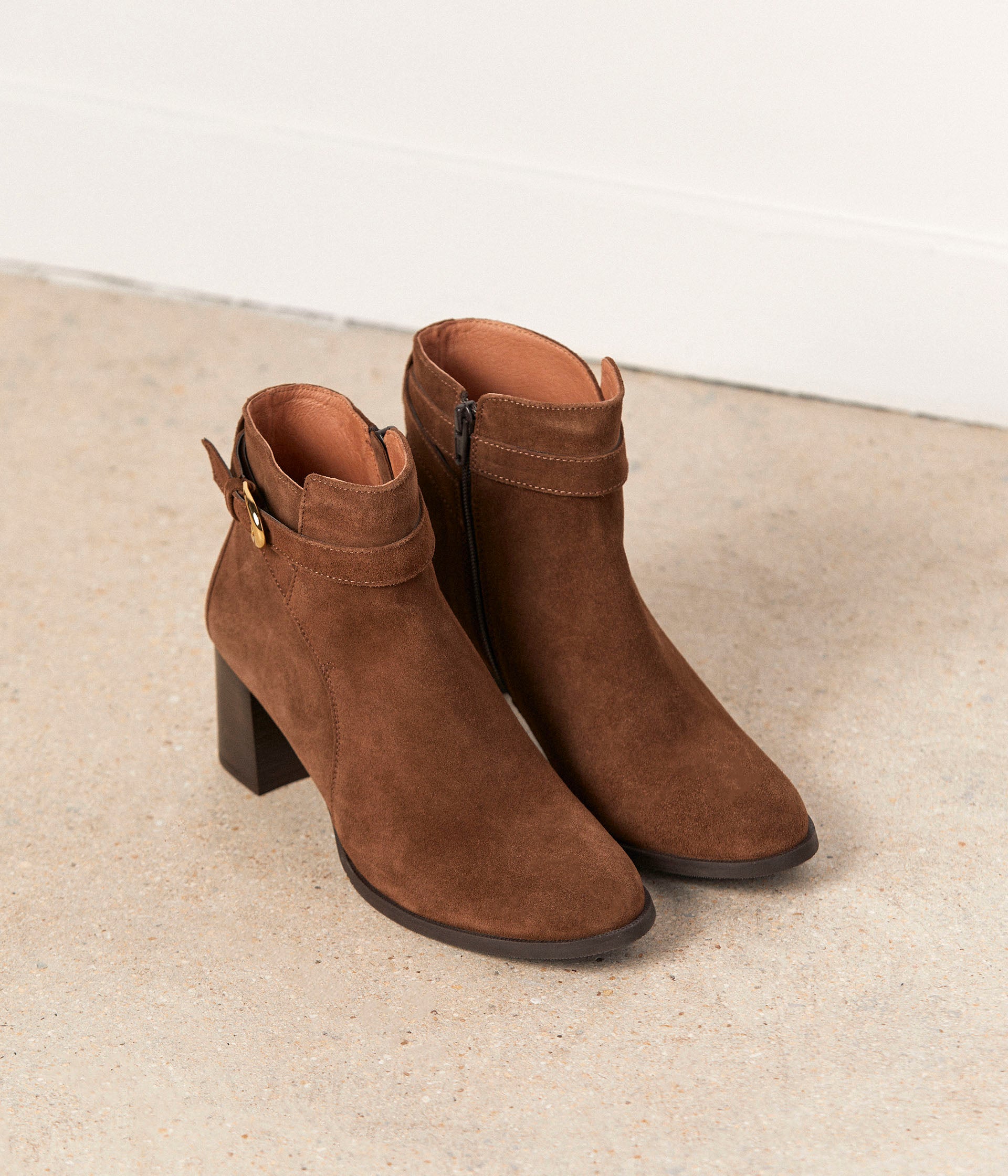 Bottines femme cuir marron talon sale