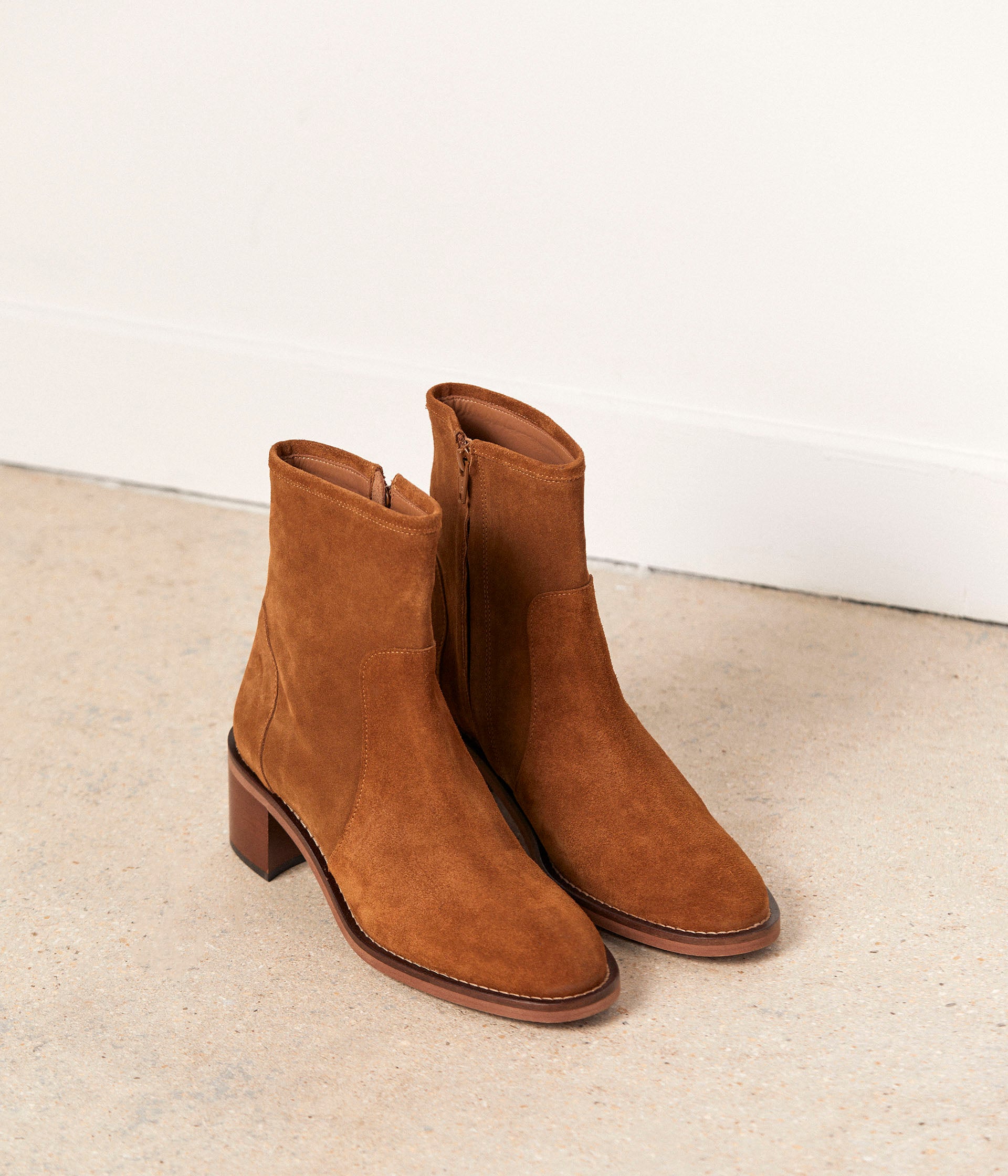 Boots velours femme deals