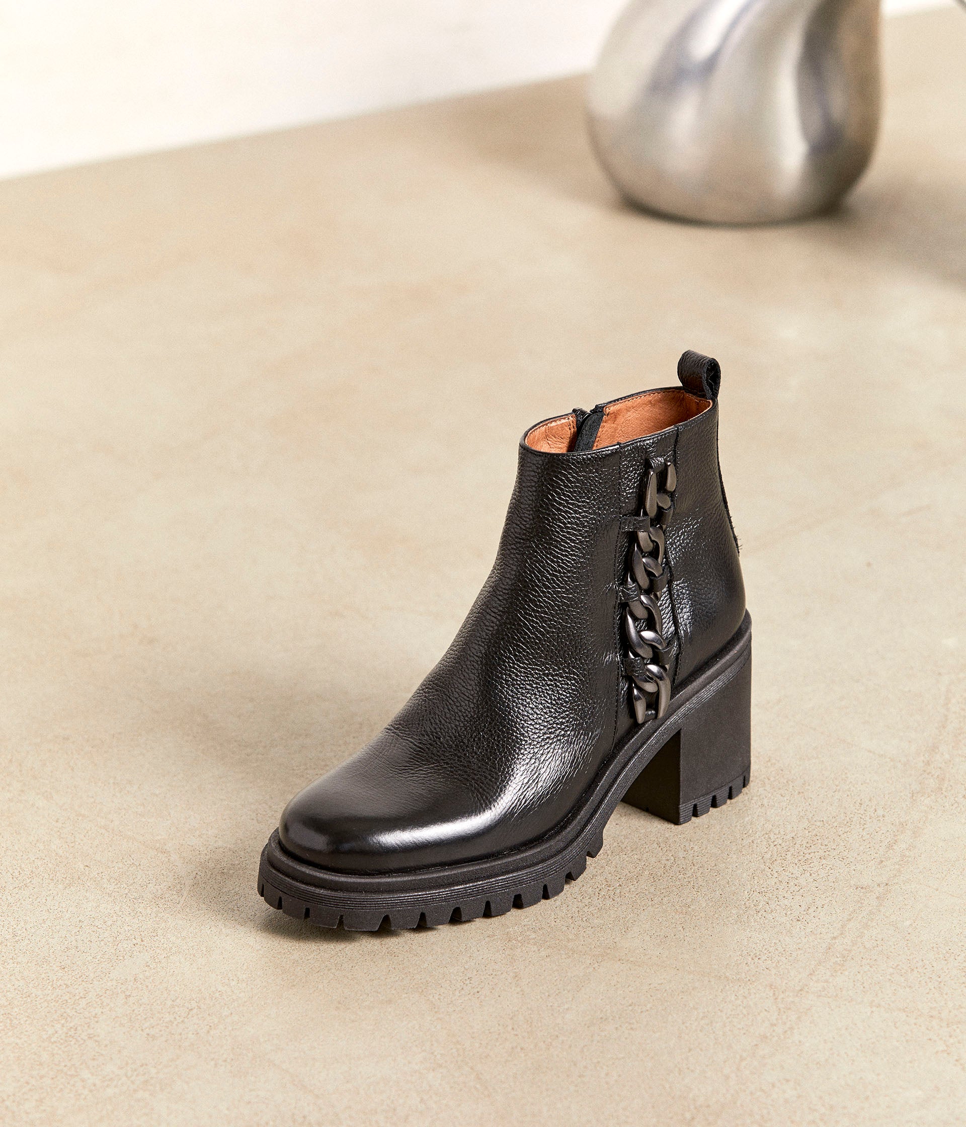 Mellow hotsell yellow boots