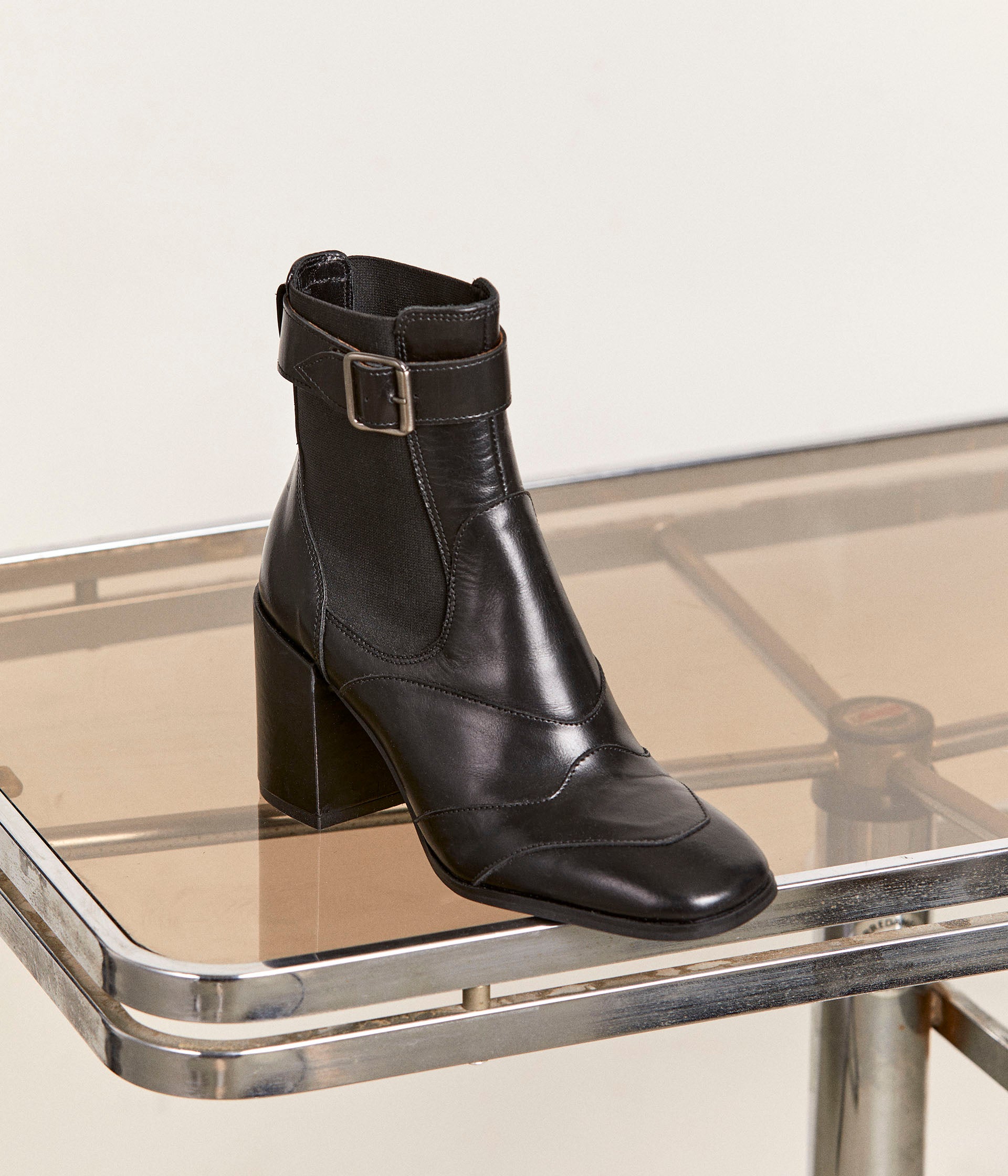 Bottines cuir noir cloutées hot sale