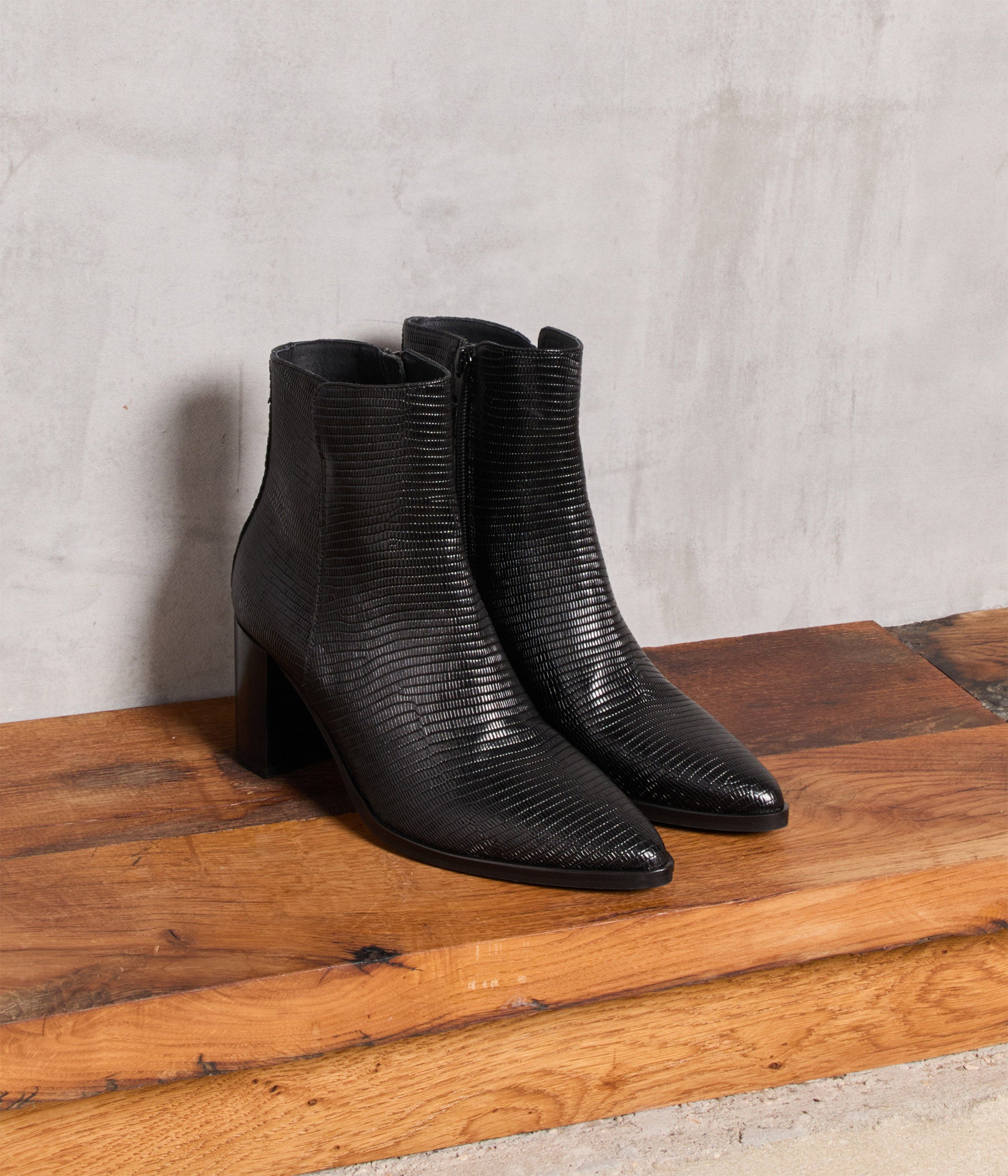 Boots cuir noir croco Vanessa