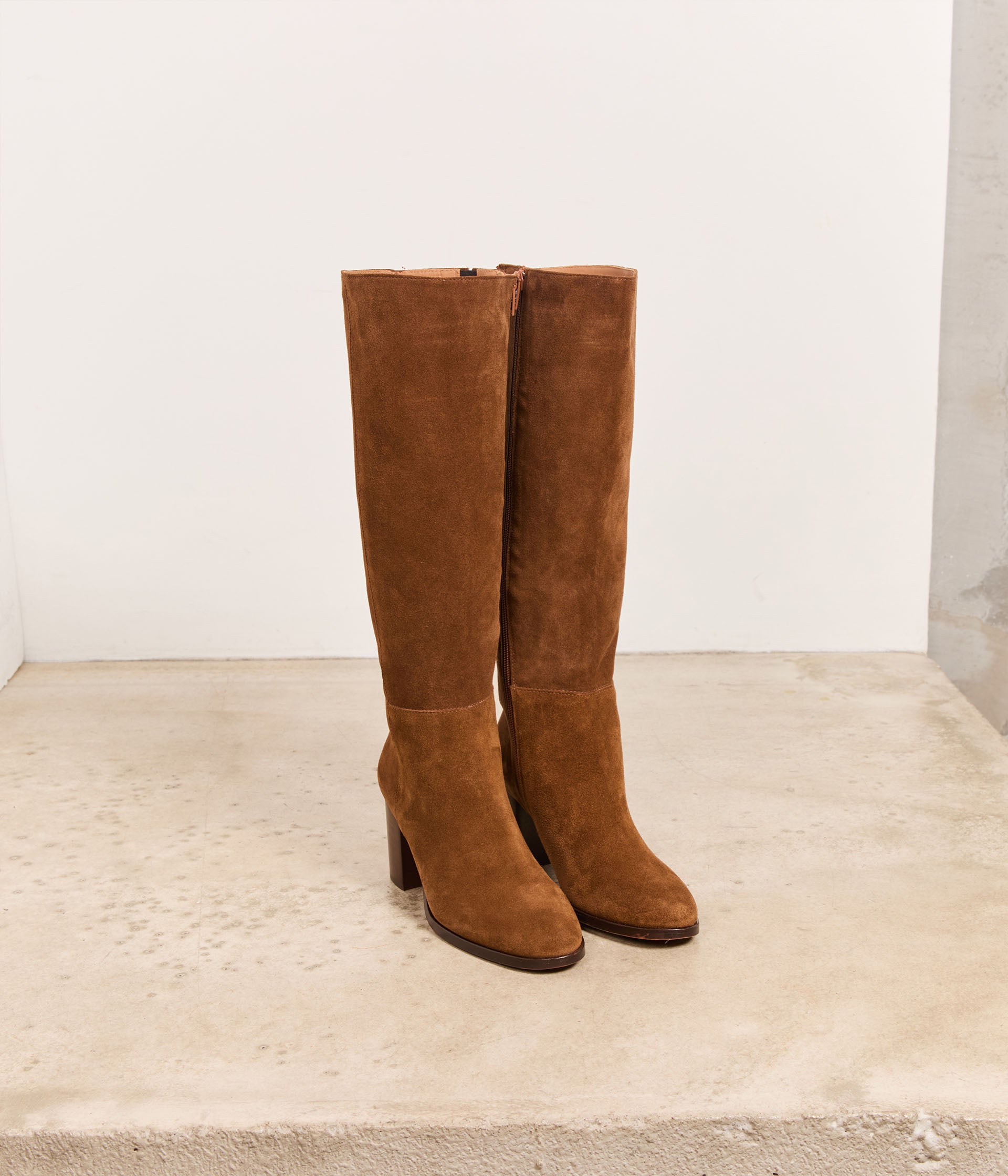 Bottes velours camel Juliette Bottes Femme Mellow Yellow