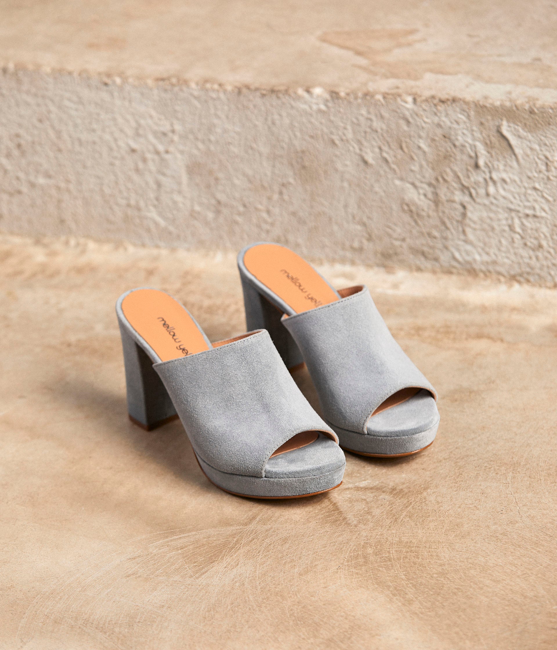 Mules cuir 2025