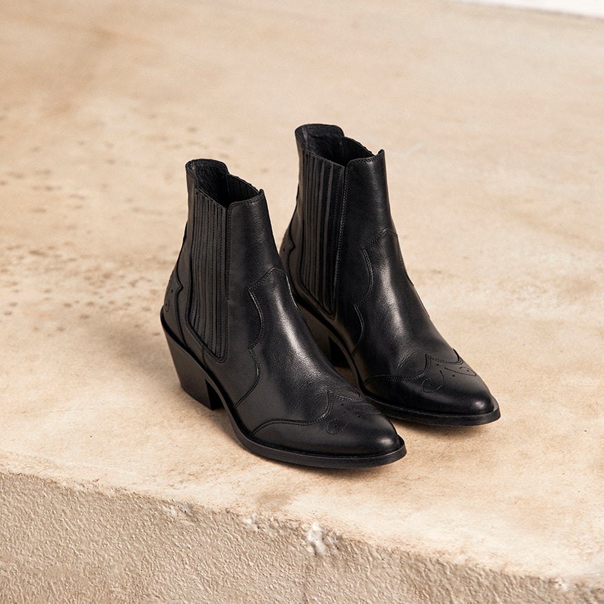 Boots Western Carrie